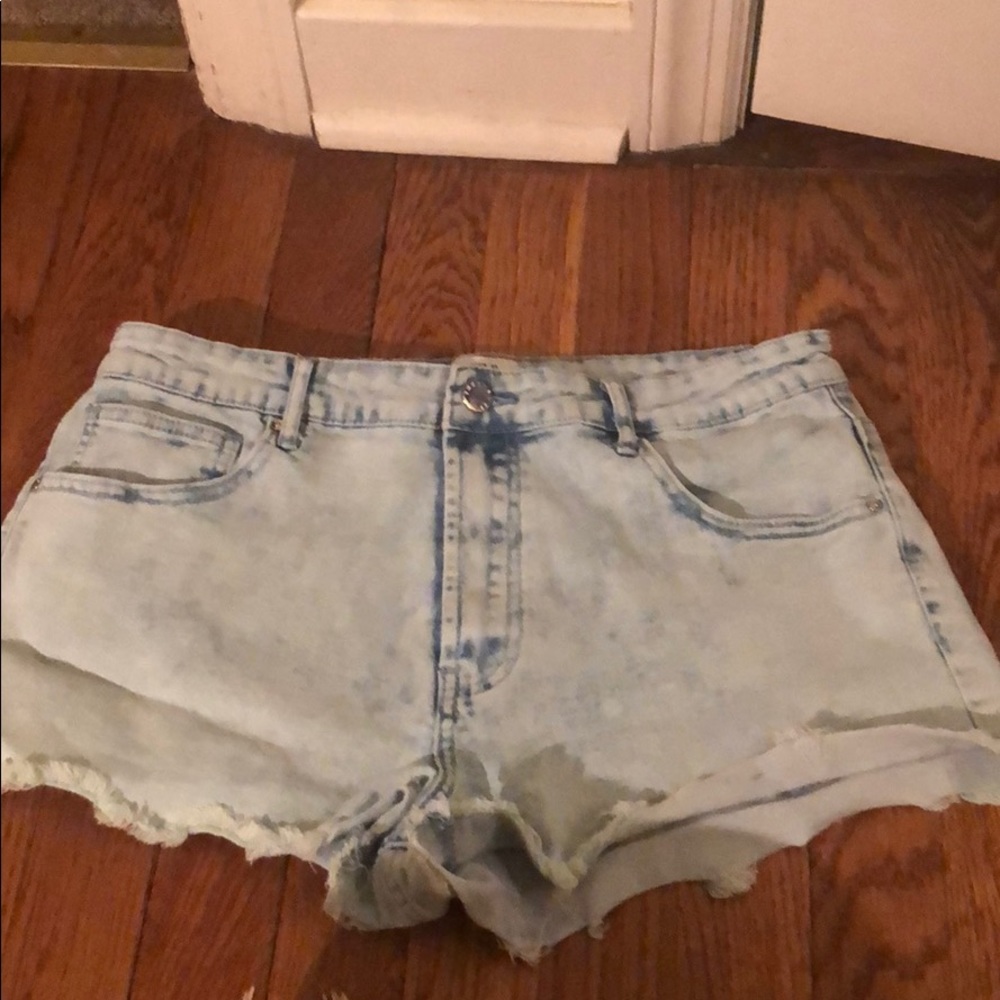 High raise Acid wash denim jean shorts